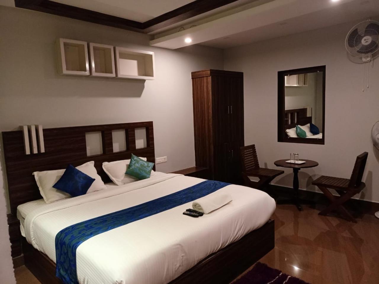 Hotelgurubhavan Munnar Buitenkant foto